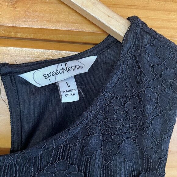 JUNIORS SPEECHLESS LACE SHIFT DRESS SLEEVELESS SIZE Large  BLACK - Picture 5 of 8